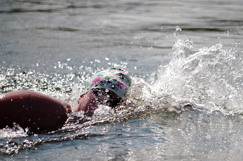 Delenn van Oostrom schwamm im Marathon auf den vierten Platz.