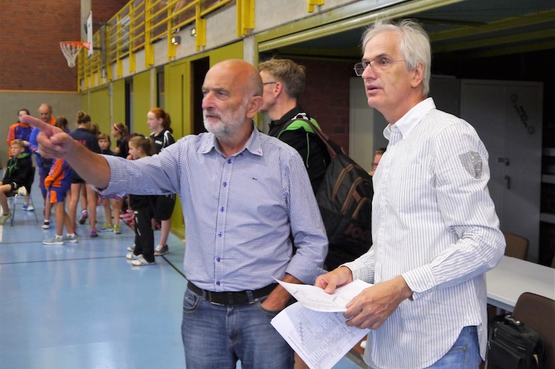 Helmut Huff (l.) und Jürgen Ludwig sorgten für einen reibungslosen Ablauf.